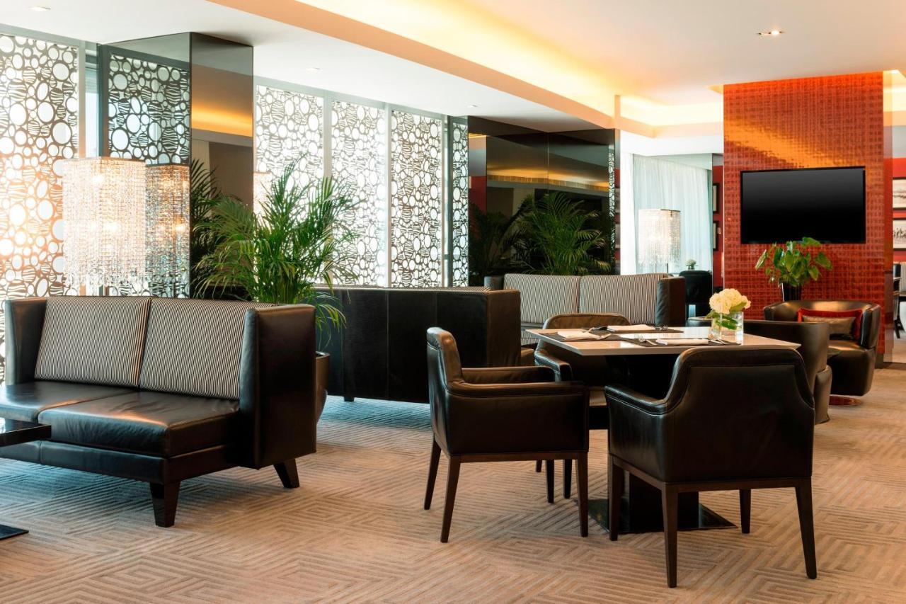 巴林威斯汀市中心酒店 麦纳麦 外观 照片 The lounge at the airport