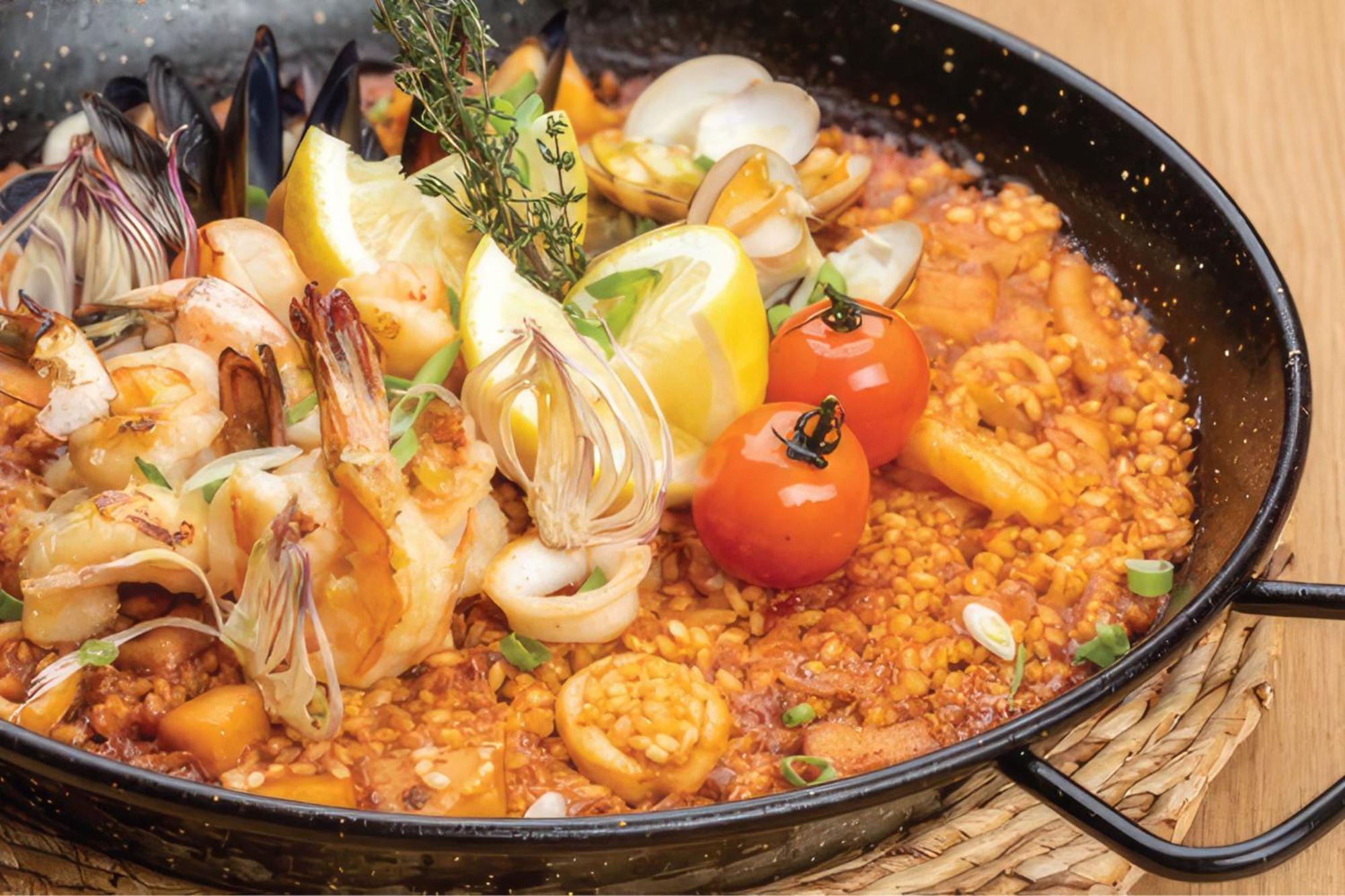 巴林威斯汀市中心酒店 麦纳麦 外观 照片 Paella Valenciana